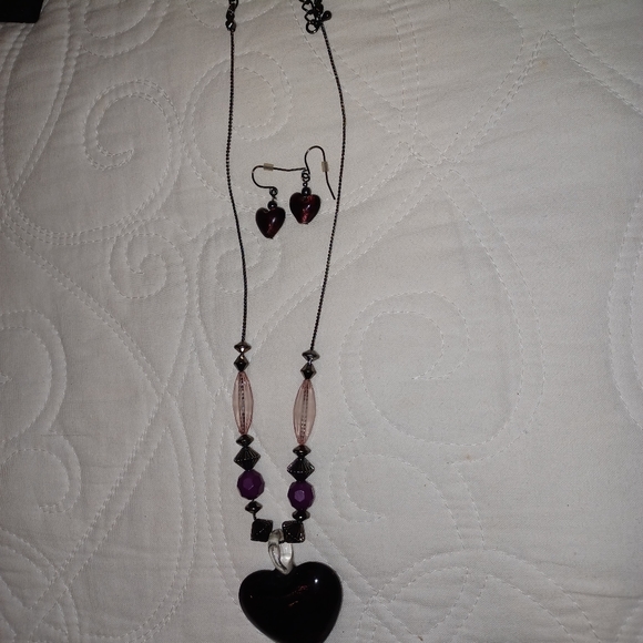 Necklace Set - Picture 2 of 3